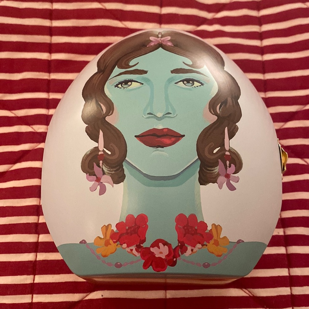 Drunk Elephant egg box thing